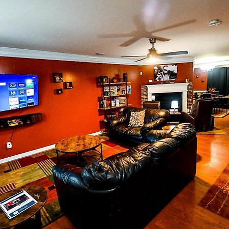 Amazing Large 3 Bed House With King Bed Less Than 10 Miles To Dtwn Атланта Екстериор снимка
